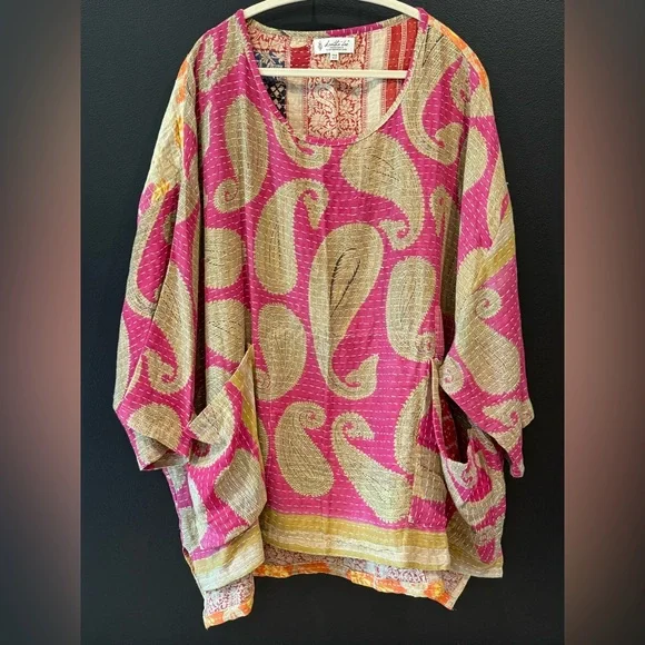 Kantha Bae Tunic - Picture 2 of 4